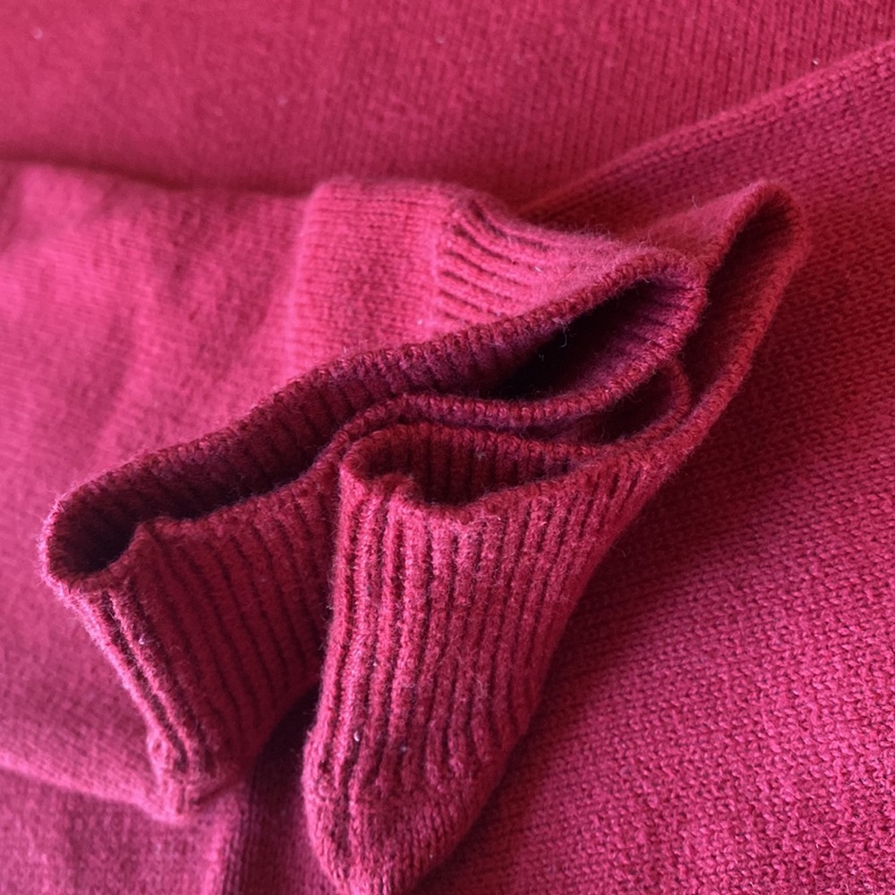 22:10 - Gap 3/4 sleeve Sweater - Picture 11 of 13